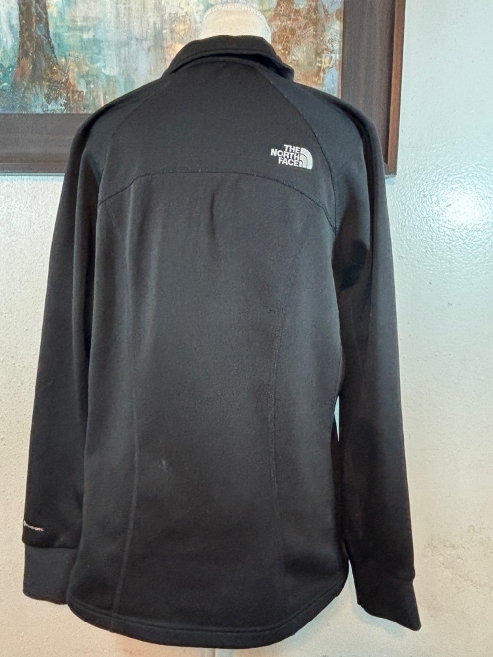 The North Face Black Full-Zip Softshell Jacket - Picture 3 of 6